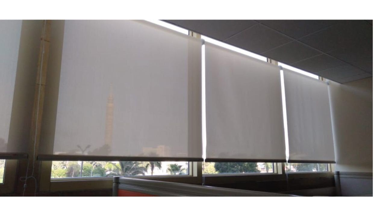 Office blinds (horizontal - vertical) image